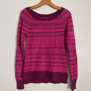 AMERICAN EAGLE pink and maroon cozy striped sweater